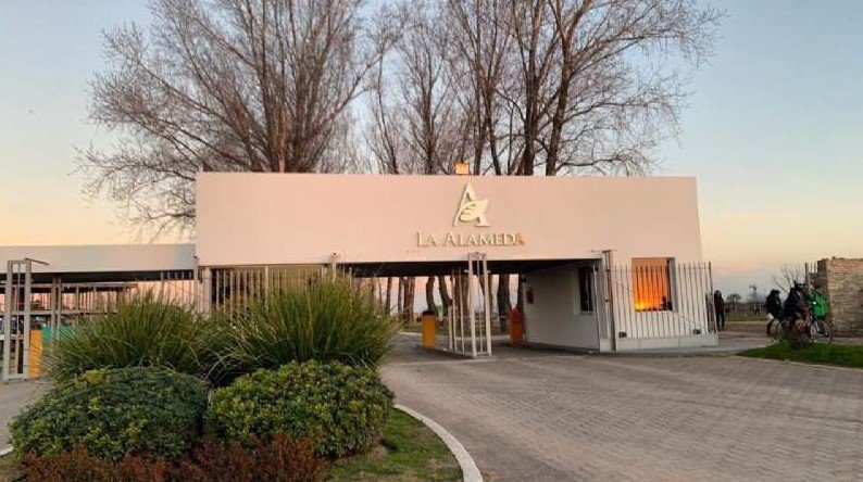 Robo La Alameda Canning